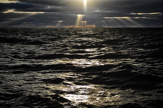 Экспедиция учебного парусного судна "Седов" по маршруту Северного пути