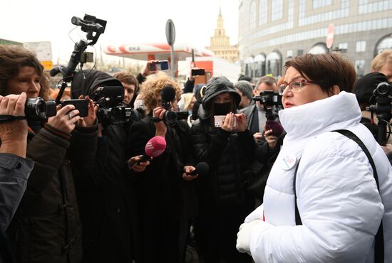 Рассмотрение по существу дела муниципального депутата Ю. Галяминой