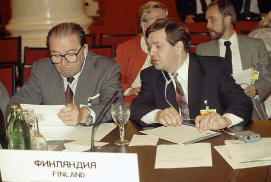 Совещание по безопасности и сотрудничеству в Европе в Москве