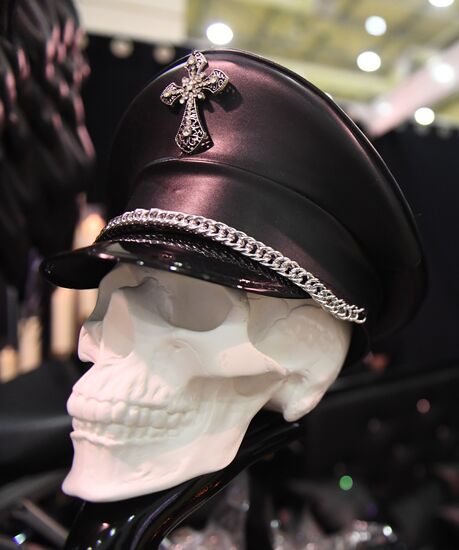 Международная выставка погребальных принадлежностей, похоронного сервиса, мемориального искусства "Некрополь"