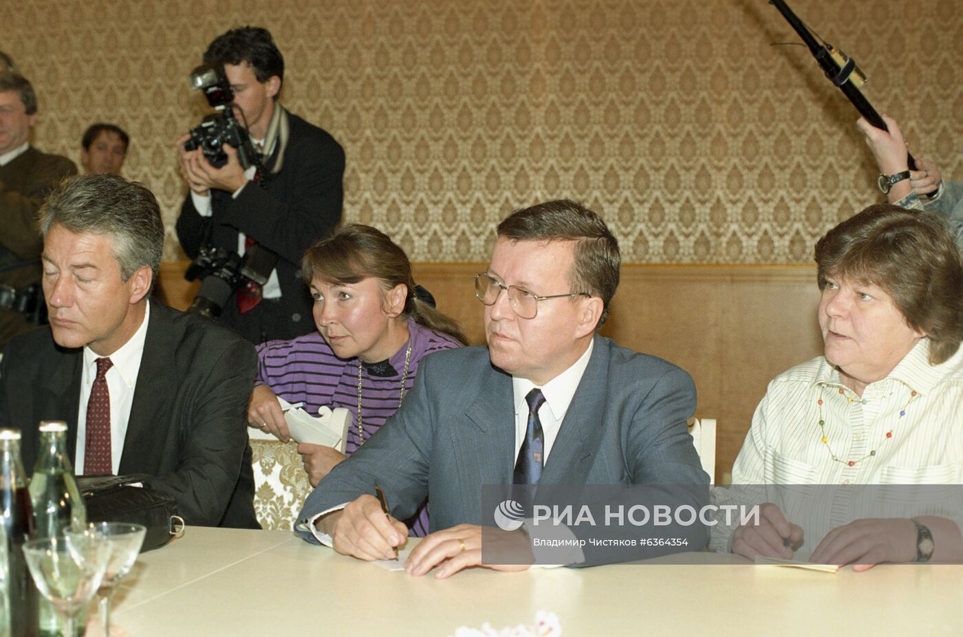 Встреча лидеров партий - членов Социалистического интернационала в Москве