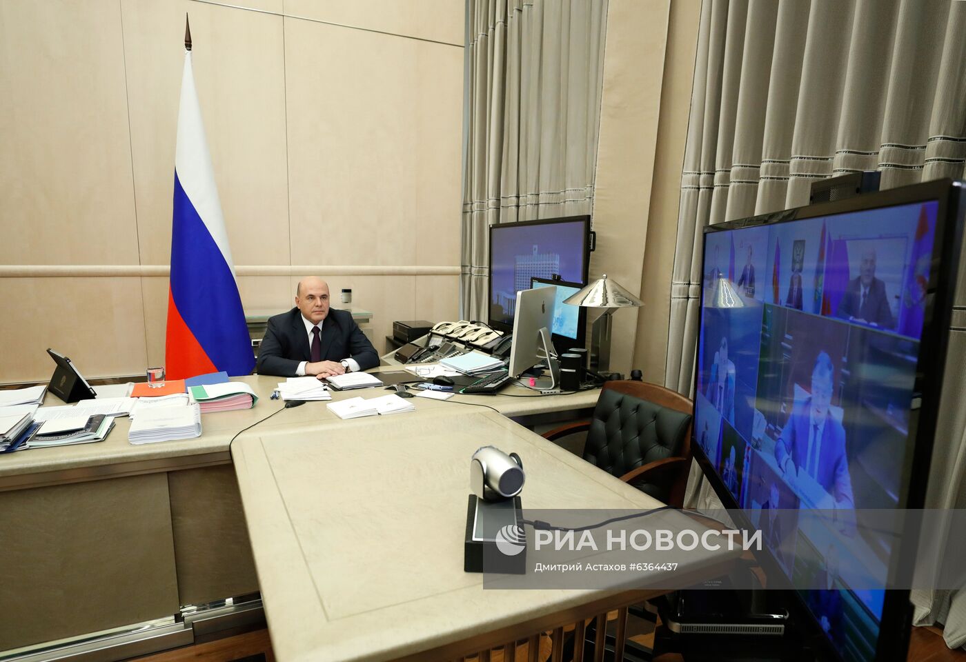 Премьер-министр РФ М. Мишустин провел заседание правительства РФ