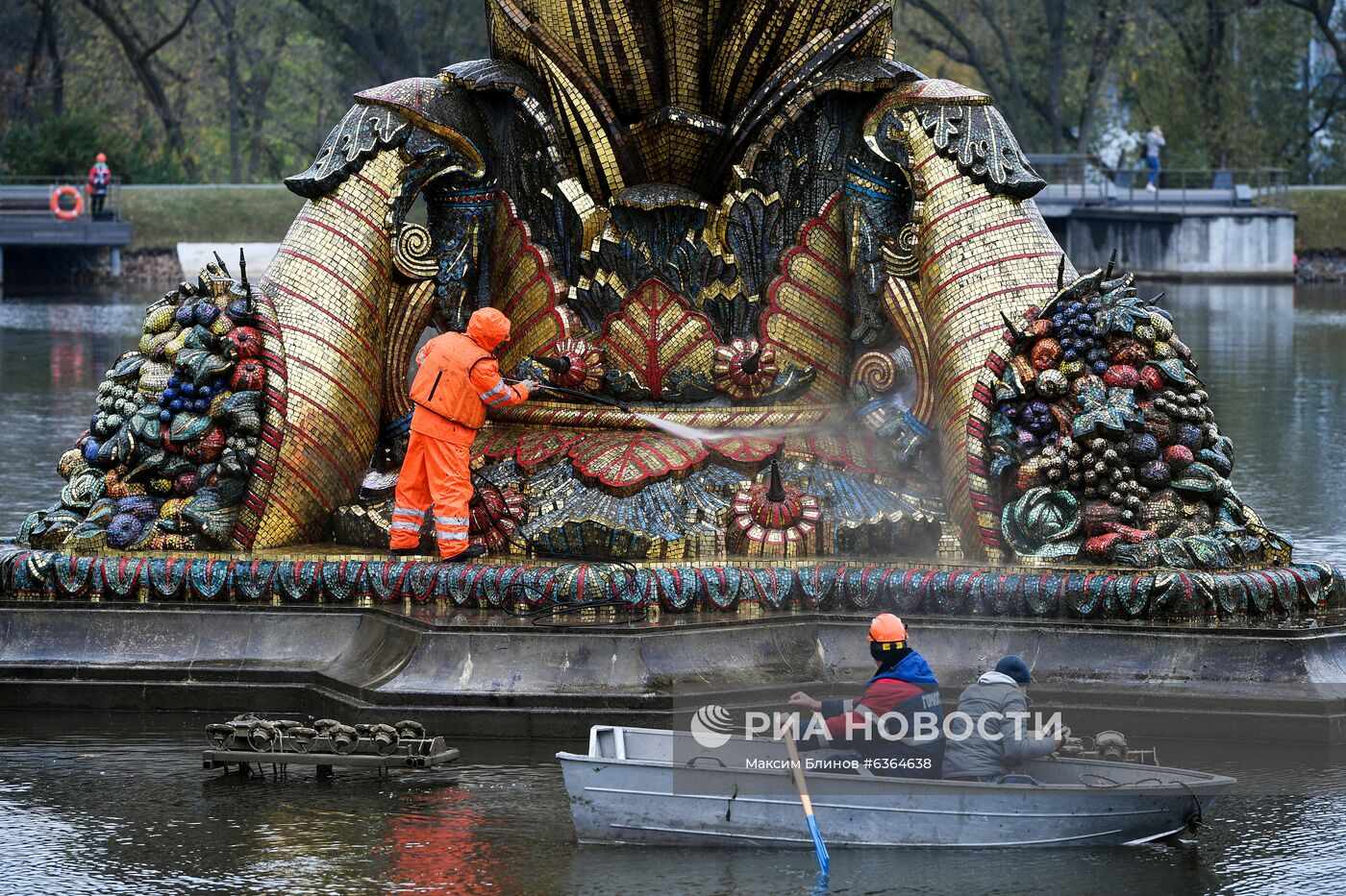 Консервация фонтана "Золотой колос" на ВДНХ