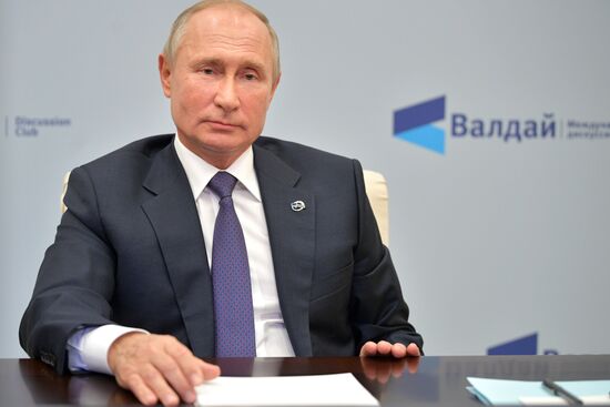 Президент РФ В. Путин принял участие в заседании дискуссионного клуба "Валдай"