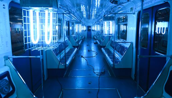 Дезинфекция поездов московского метро