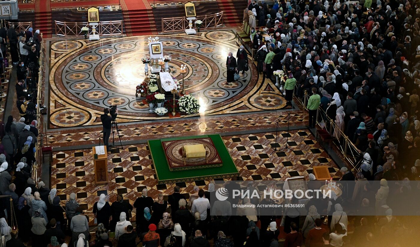 Отпевание протоиерея Димитрия Смирнова в храме Христа Спасителя 