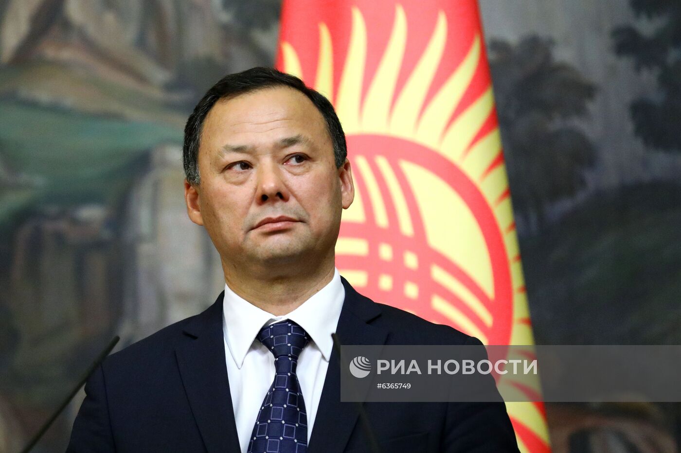 Встреча главы МИД России и Киргизии С. Лаврова и Р. Казакбаева