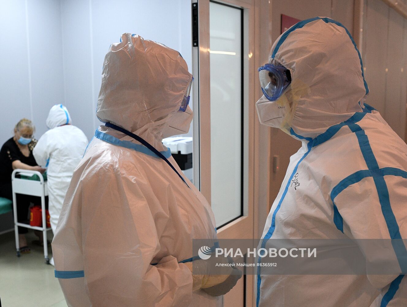 Временный госпиталь COVID-19 на ВДНХ