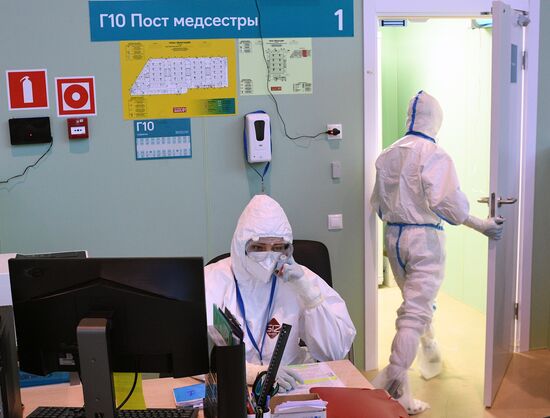 Временный госпиталь COVID-19 на ВДНХ 