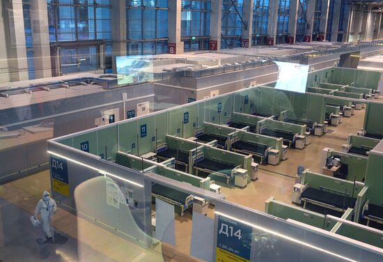 Временный госпиталь COVID-19 на ВДНХ 