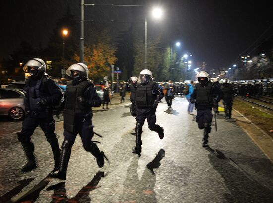 Акция в против запрета абортов в Варшаве