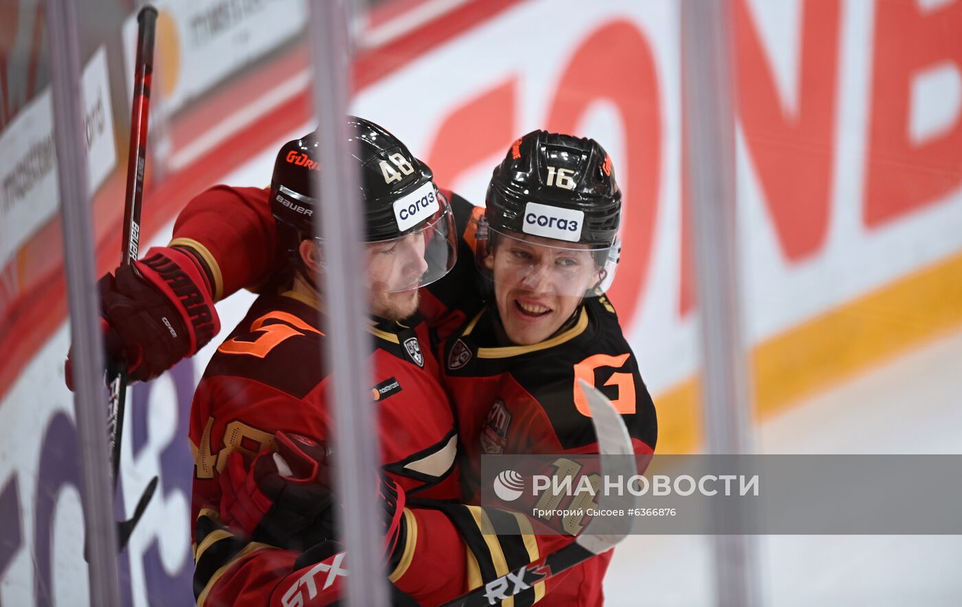 Хоккей. КХЛ. Матч "Авангард" - "Автомобилист" 