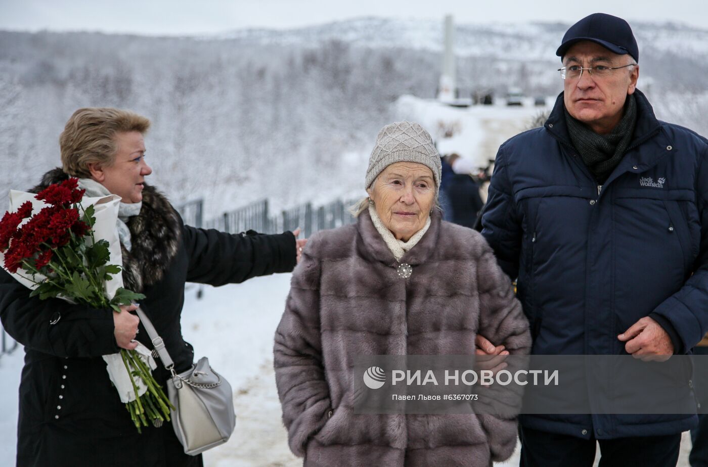 Церемония захоронения останков воинов, погибших при защите Советского Заполярья во время Великой Отечественной войны