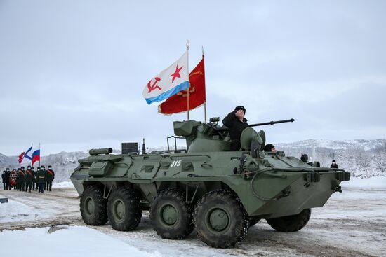 Церемония захоронения останков воинов, погибших при защите Советского Заполярья во время Великой Отечественной войны