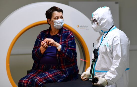 Временный госпиталь COVID-19 в автоцентре "Москва" 