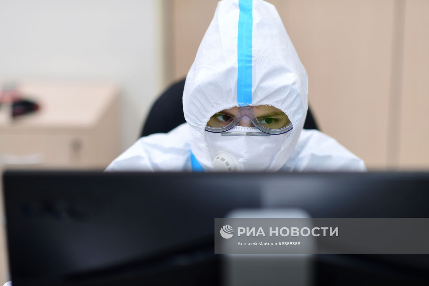 Временный госпиталь COVID-19 в автоцентре "Москва"