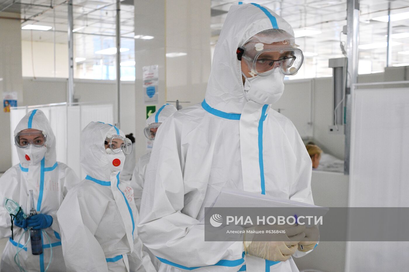 Временный госпиталь COVID-19 в автоцентре "Москва"