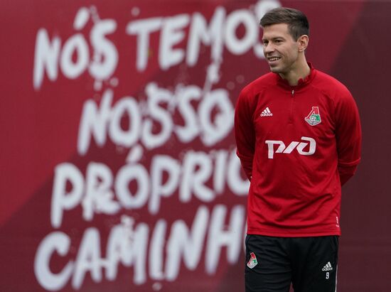 Тренировка ФК "Локомотив" перед матчем Лиги чемпионов с ФК "Бавария"