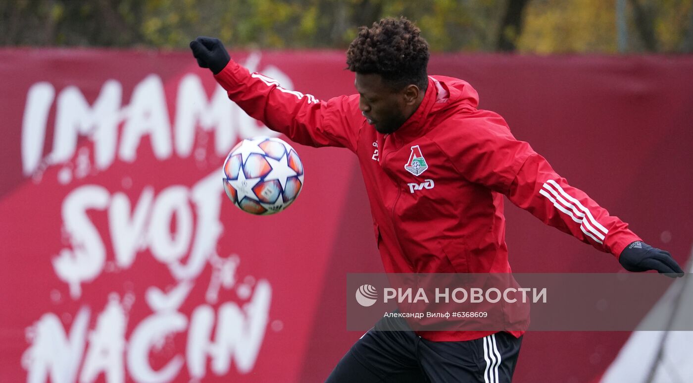 Тренировка ФК "Локомотив" перед матчем Лиги чемпионов с ФК "Бавария"