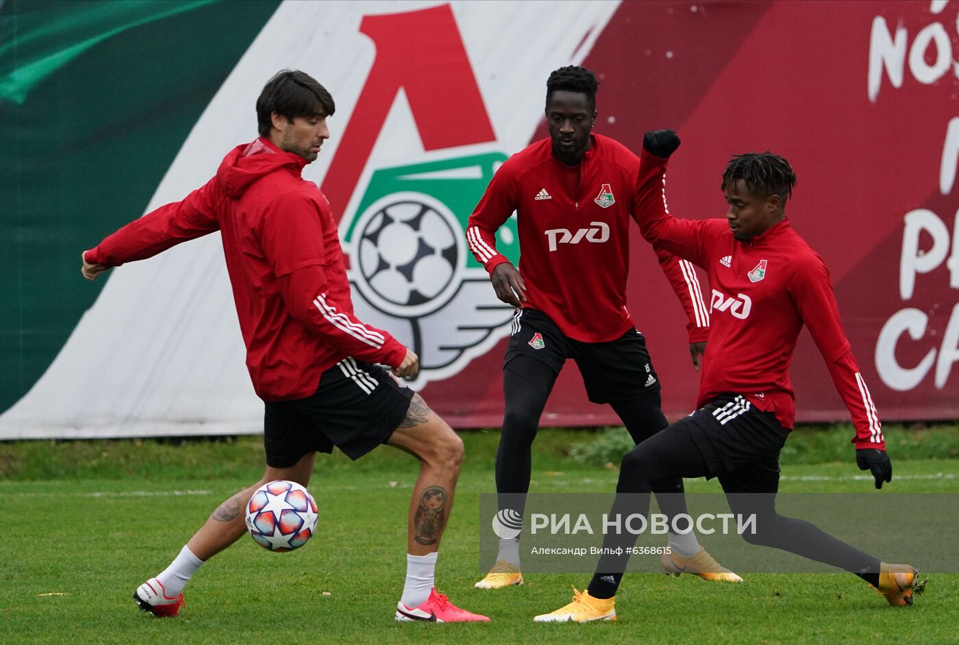 Тренировка ФК "Локомотив" перед матчем Лиги чемпионов с ФК "Бавария"