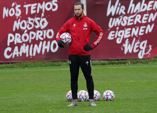Тренировка ФК "Локомотив" перед матчем Лиги чемпионов с ФК "Бавария"