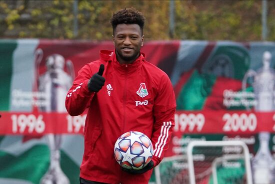 Тренировка ФК "Локомотив" перед матчем Лиги чемпионов с ФК "Бавария"