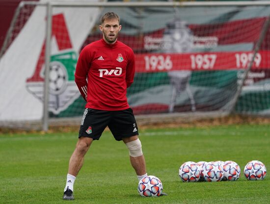 Тренировка ФК "Локомотив" перед матчем Лиги чемпионов с ФК "Бавария"