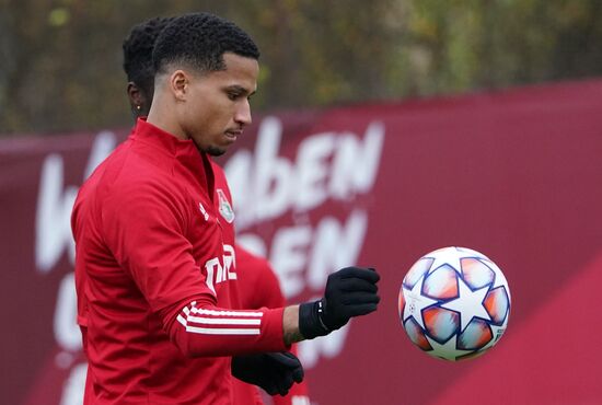 Тренировка ФК "Локомотив" перед матчем Лиги чемпионов с ФК "Бавария"