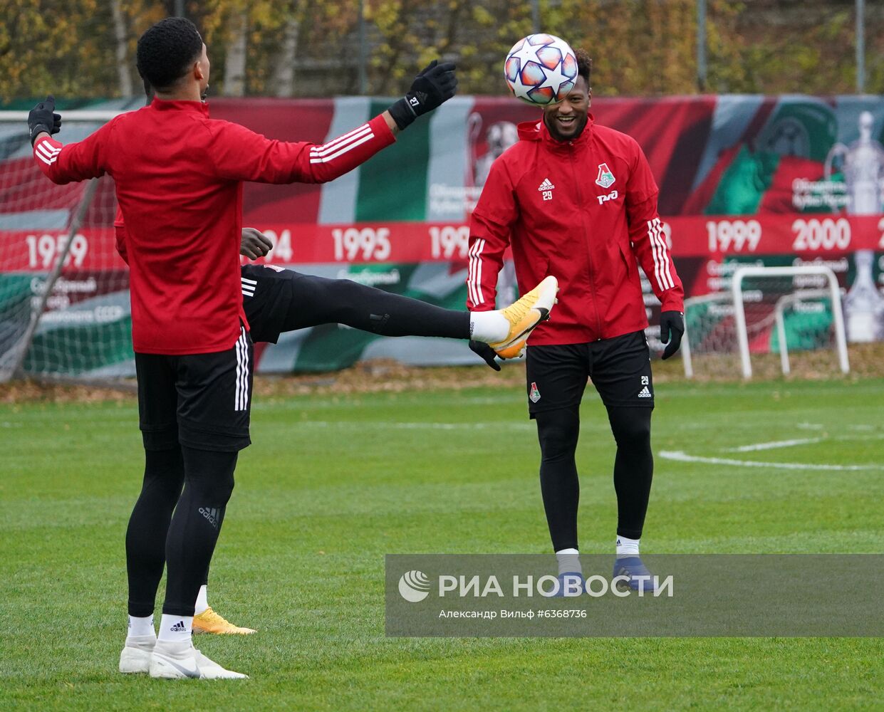 Тренировка ФК "Локомотив" перед матчем Лиги чемпионов с ФК "Бавария"