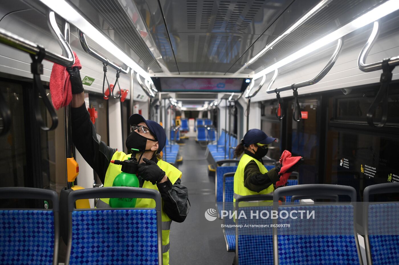 Дезинфекция трамваев в Москве