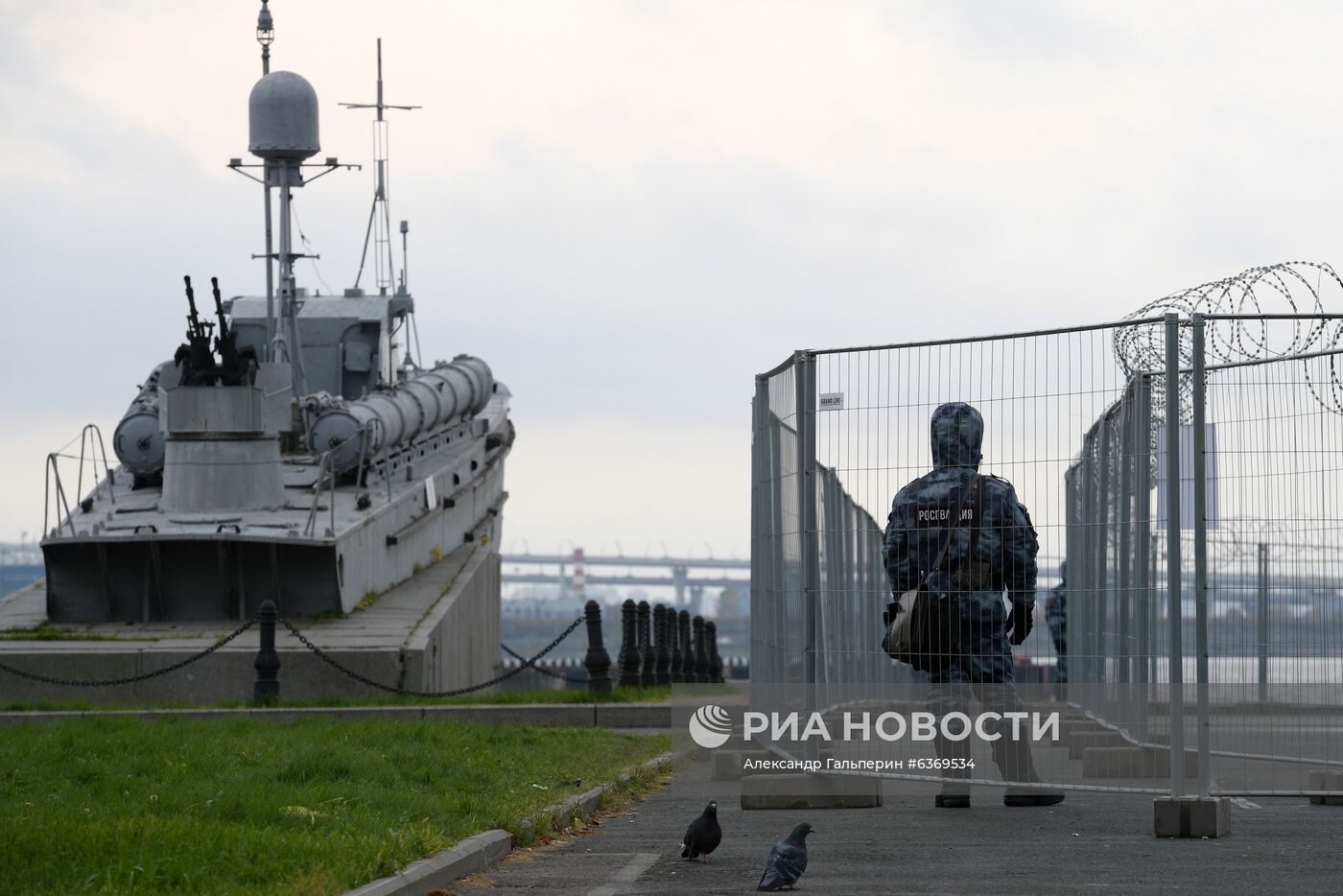 В Санкт-Петербурге возобновил работу временный госпиталь в "Ленэкспо"