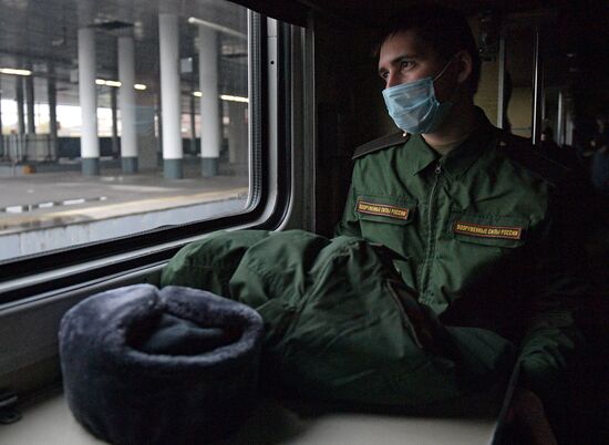 Отправка призывников в Санкт-Петербурге