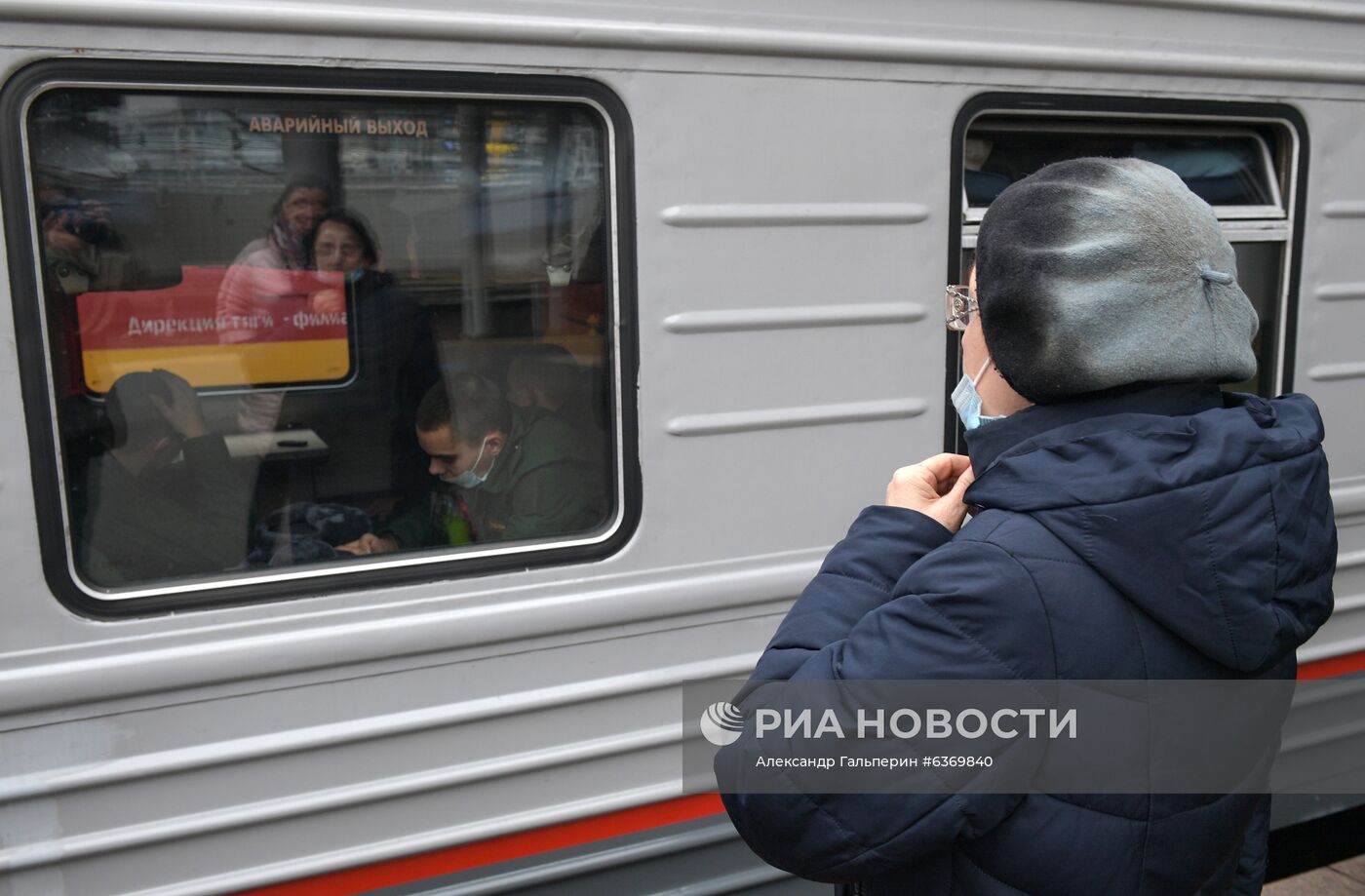 Отправка призывников в Санкт-Петербурге