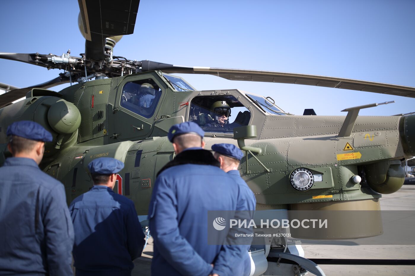 Учебно-тренировочные полеты экипажей армейской авиации ЮВО