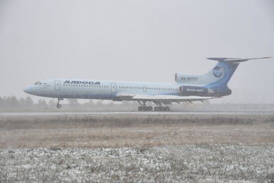 Ту-154 совершил последний в России гражданский полет