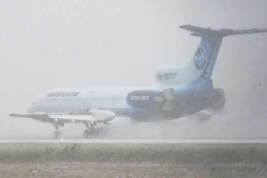 Ту-154 совершил последний в России гражданский полет