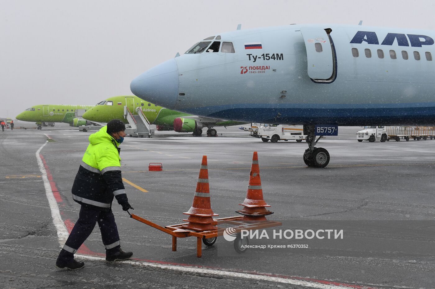 Ту-154 совершил последний в России гражданский полет