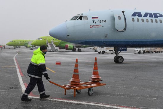 Ту-154 совершил последний в России гражданский полет