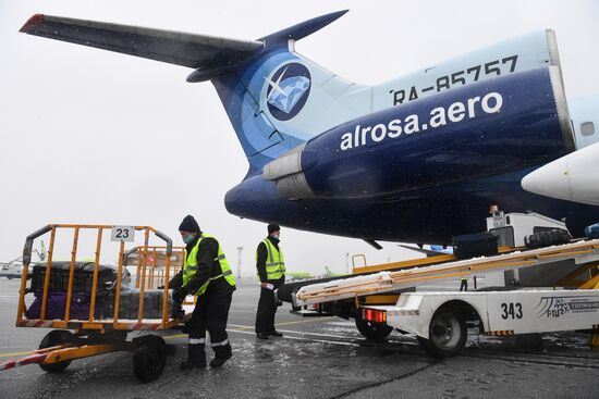 Ту-154 совершил последний в России гражданский полет