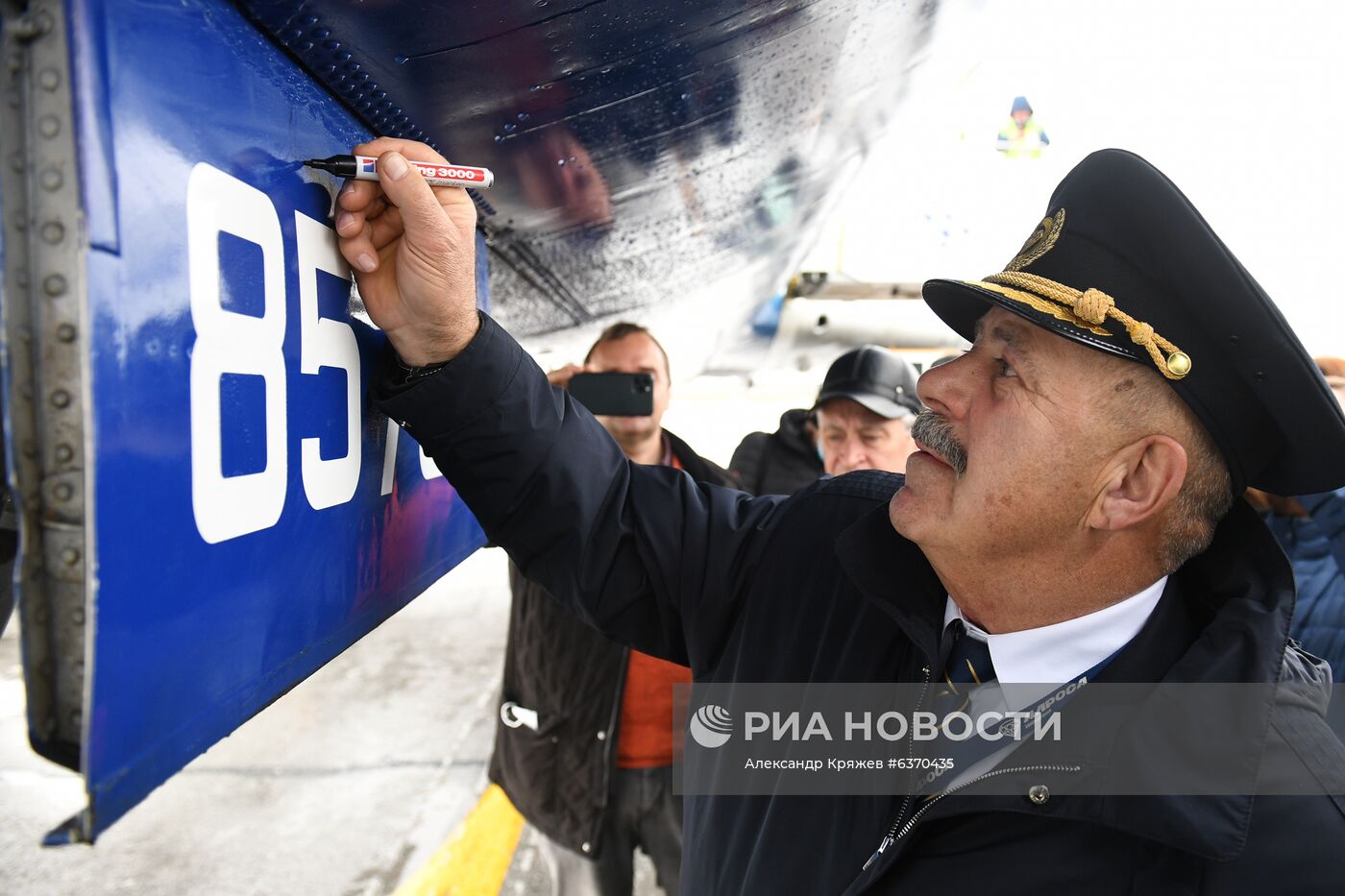 Ту-154 совершил последний в России гражданский полет