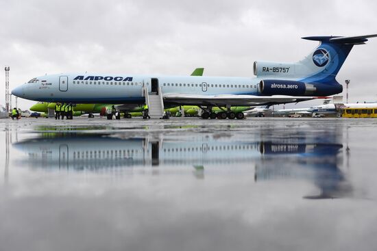 Ту-154 совершил последний в России гражданский полет