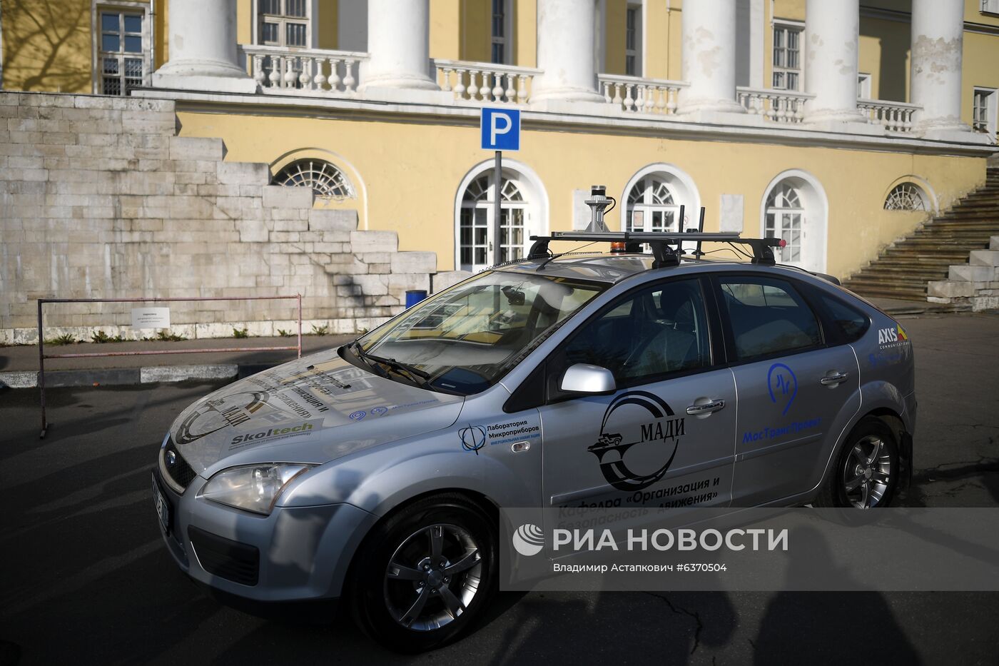 Запуск беспилотного автомобиля для доставки грузов на территории ГКБ № 1 им. Н. И. Пирогова 