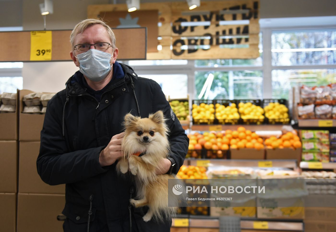 Роспотребнадзор ввел всеобщий масочный режим