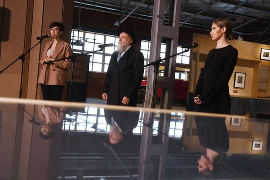 Выставка "Дом для машин. Бахметьевский и другие гаражи" в Москве