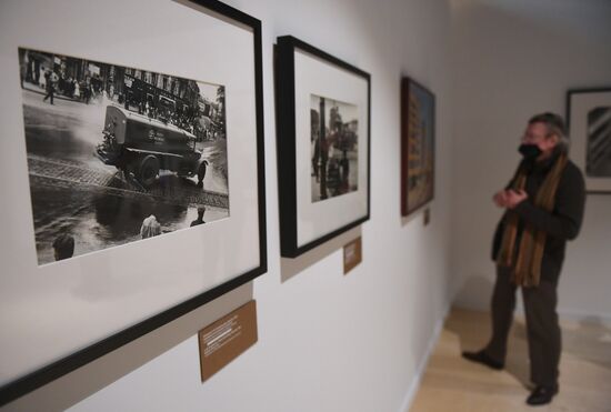 Выставка "Дом для машин. Бахметьевский и другие гаражи" в Москве