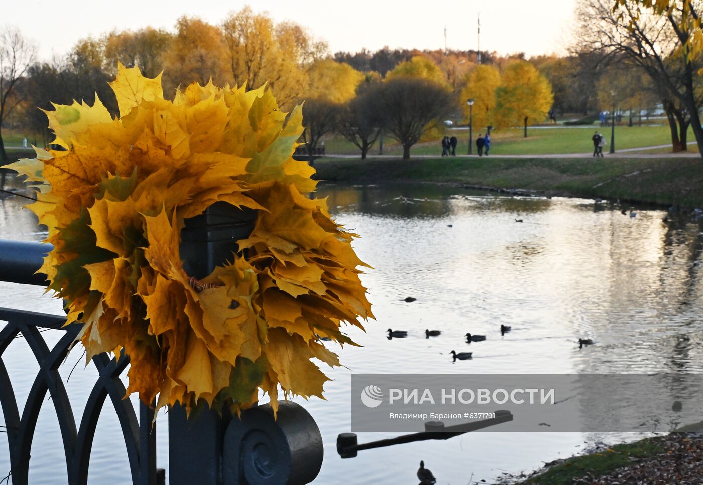 Осень в Царицыно