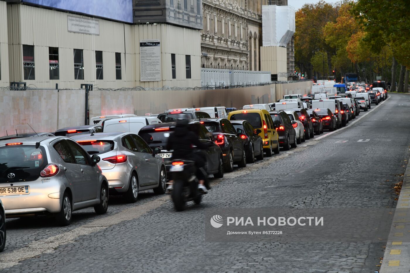 Во Франции вводится карантин в связи с коронавирусом