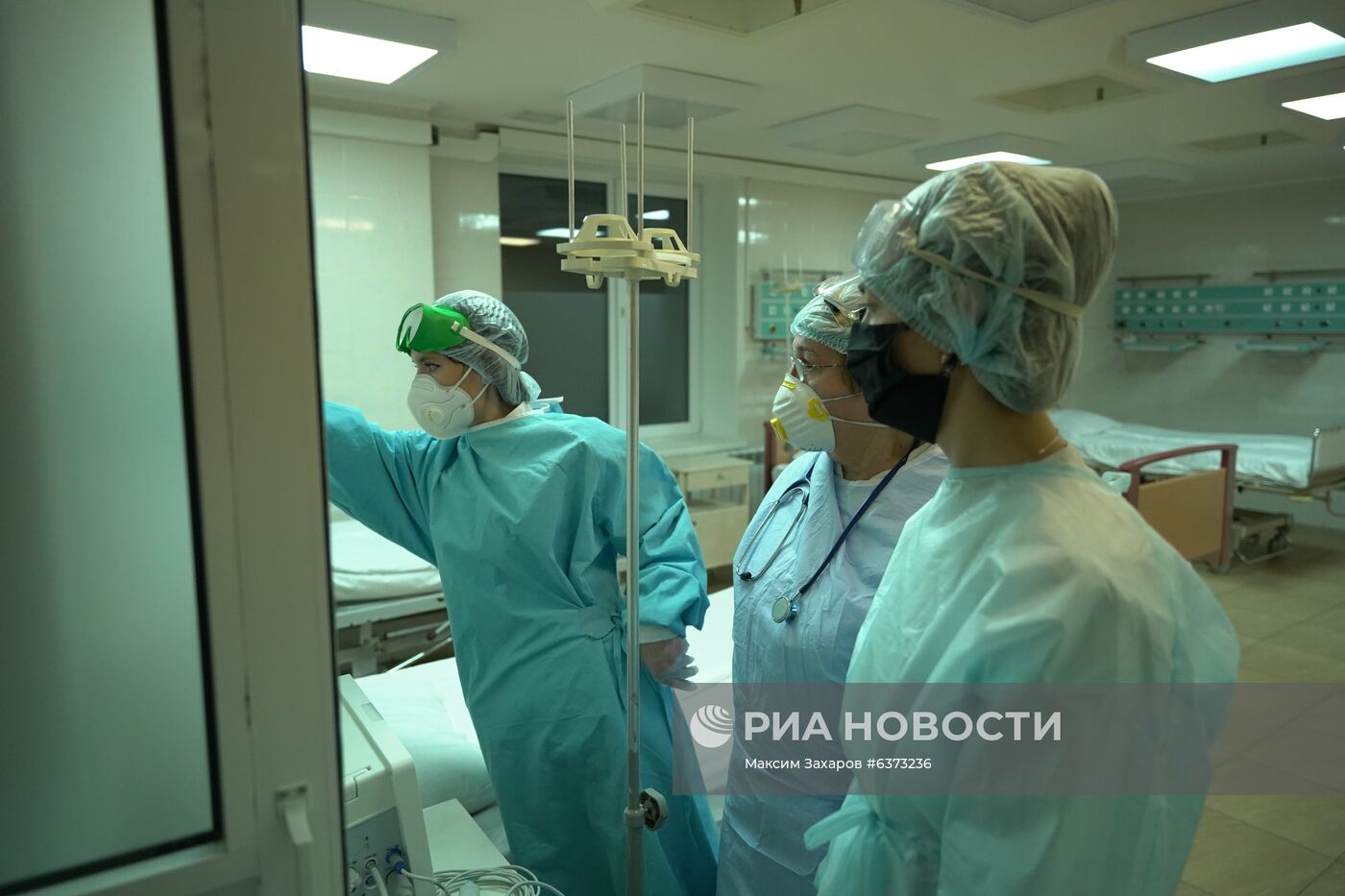 Открытие отделения для больных коронавирусом в Луганской больнице