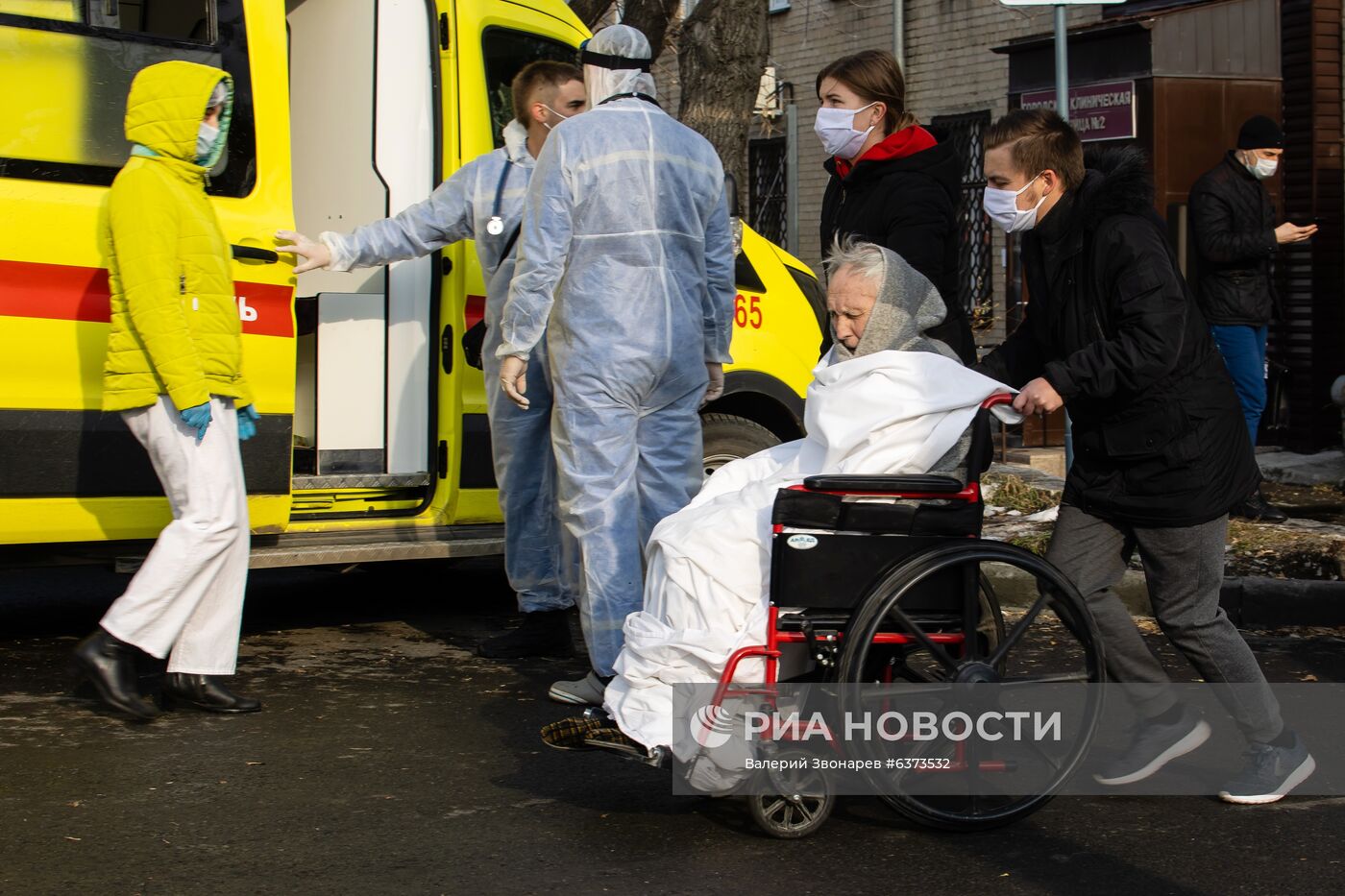 Последствия взрыва в больнице в Челябинске