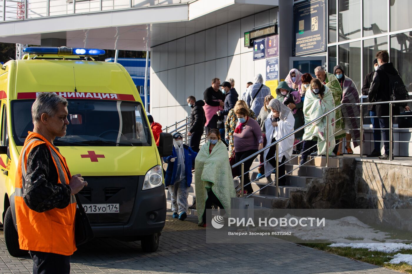 Последствия взрыва в больнице в Челябинске